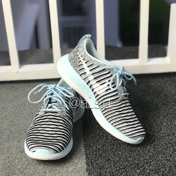 NWT Nike Roshe Two Flyknit Blue WMNS - Picture 5 of 8